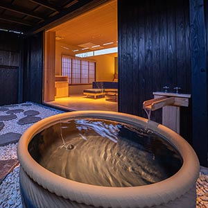 割烹旅館 鯉登苑