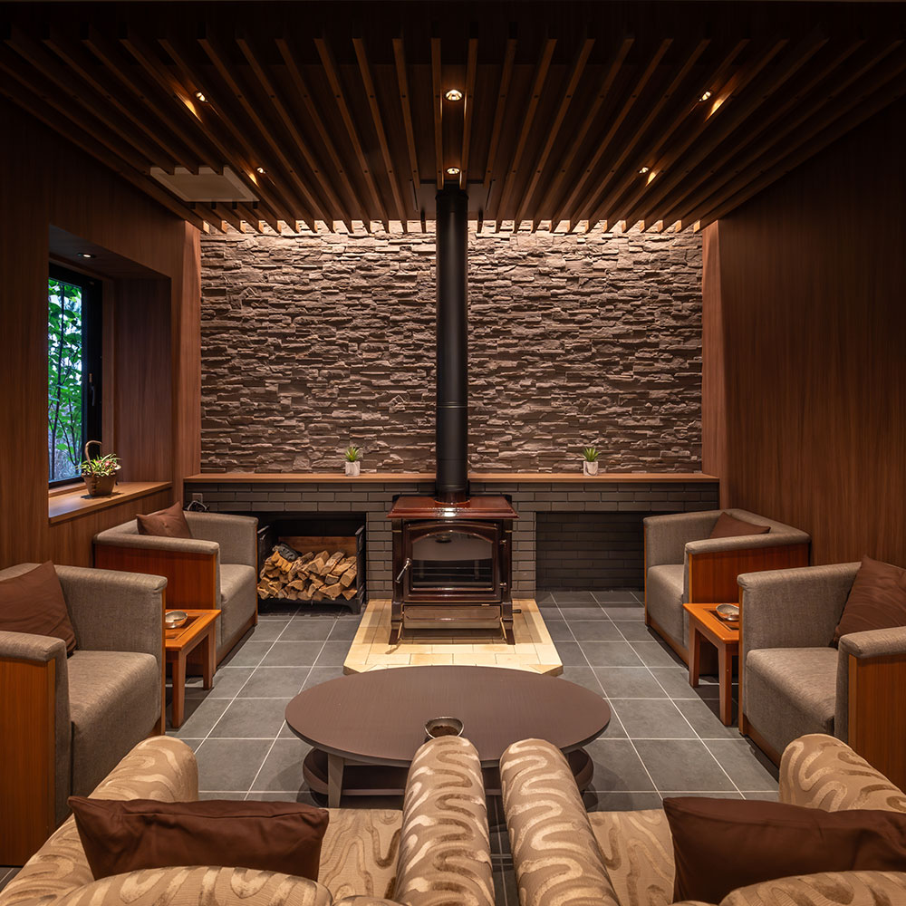 井上輝美建築事務所＋都市開発研究所